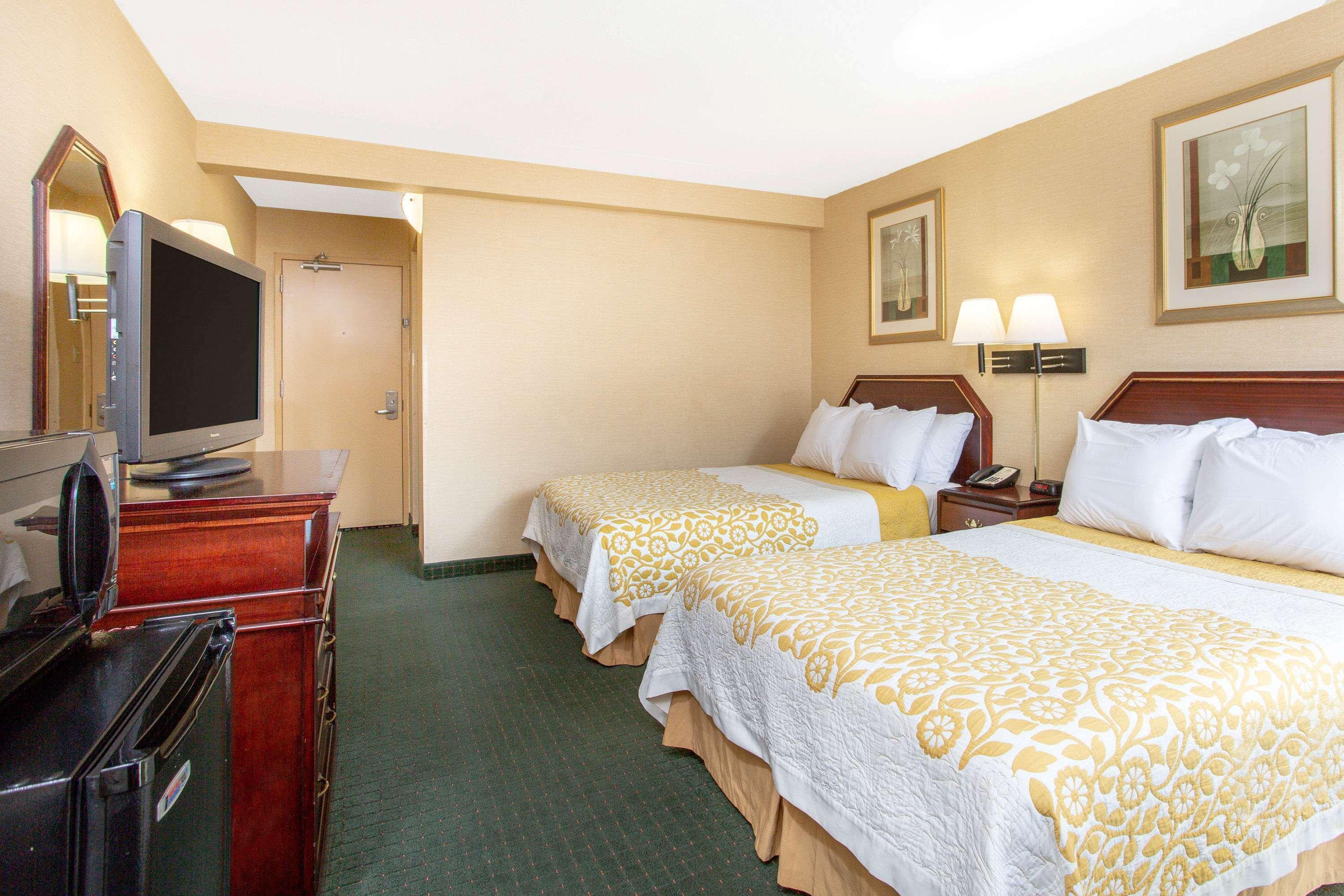 Days Inn By Wyndham College Park Zewnętrze zdjęcie