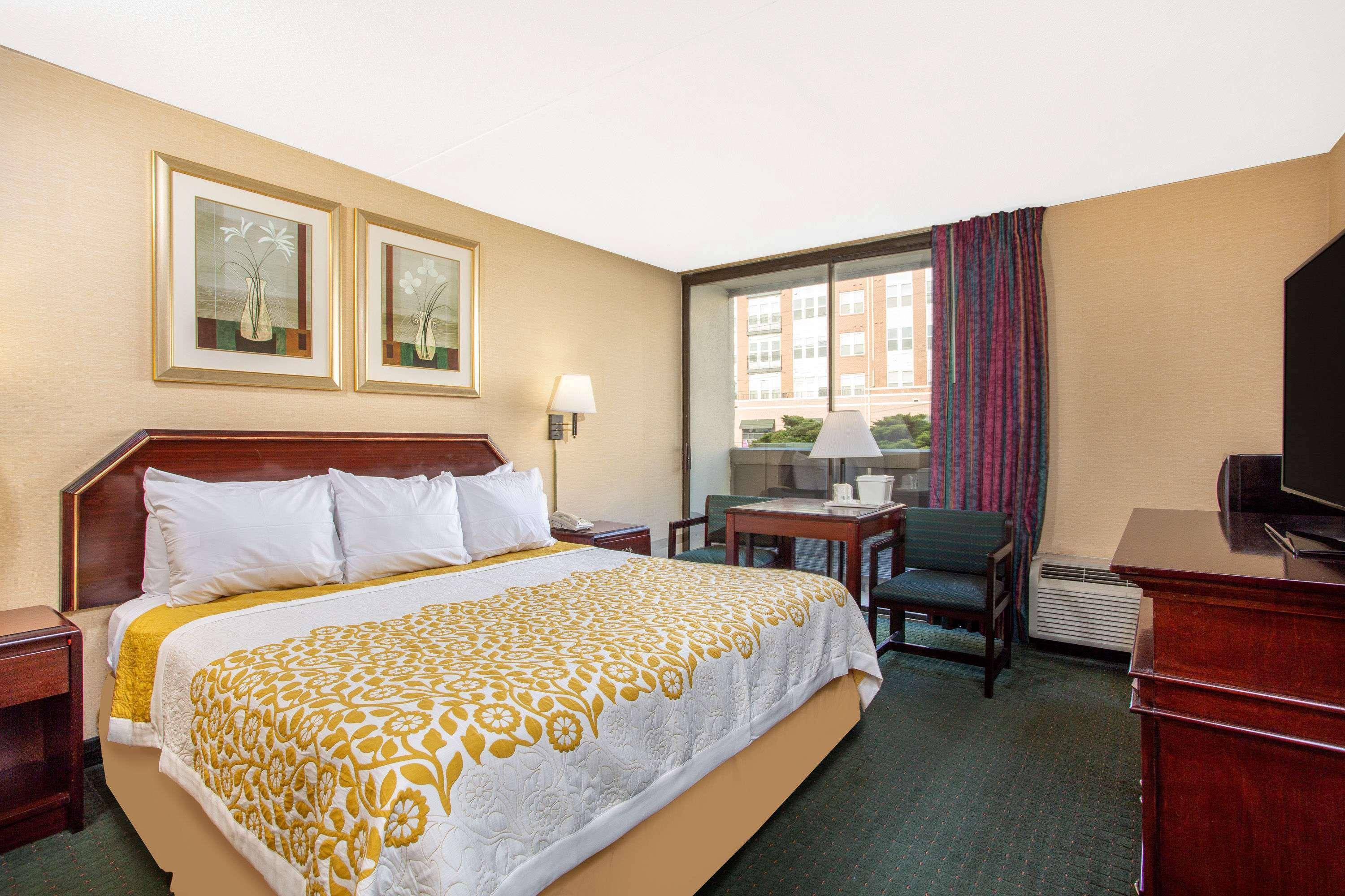Days Inn By Wyndham College Park Zewnętrze zdjęcie
