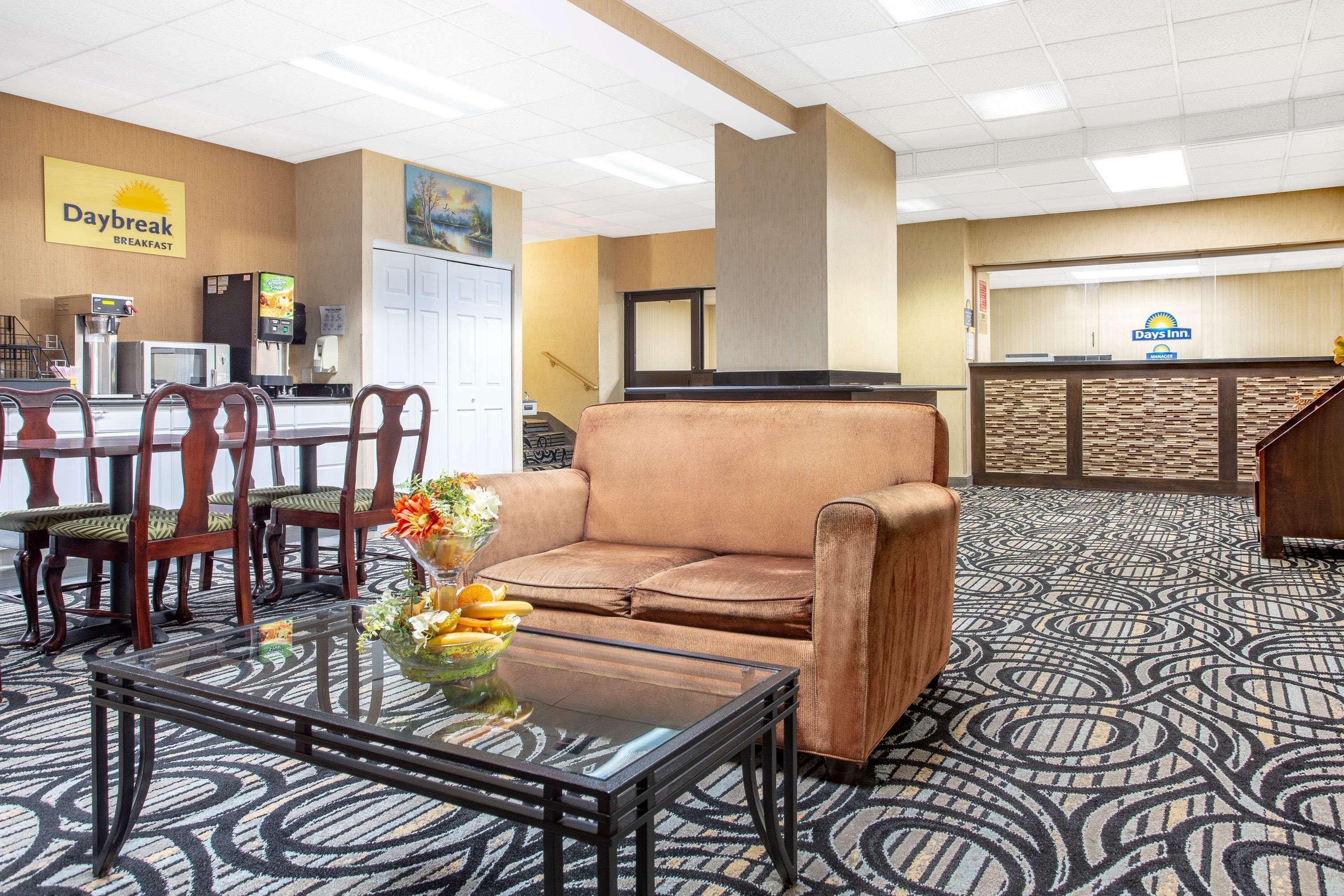Days Inn By Wyndham College Park Zewnętrze zdjęcie