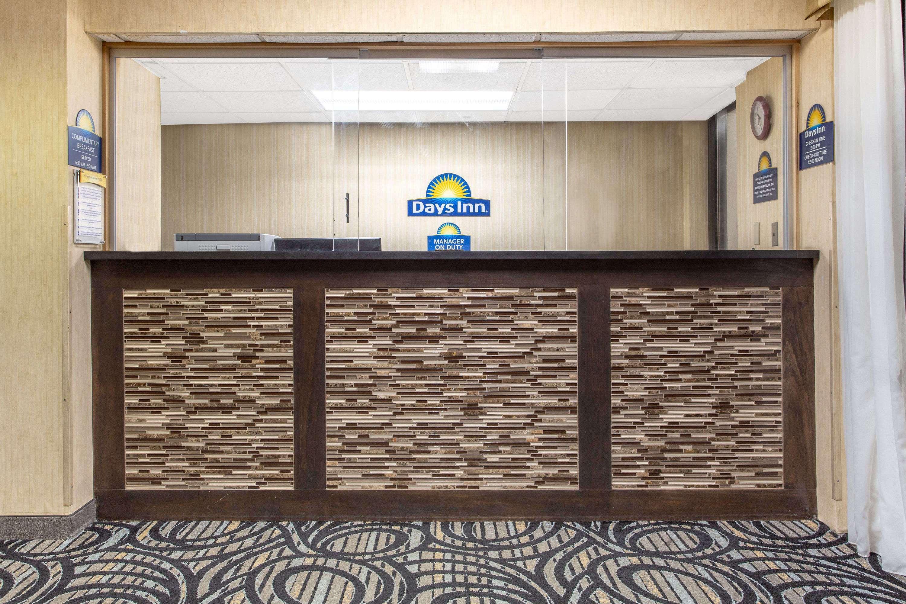 Days Inn By Wyndham College Park Zewnętrze zdjęcie