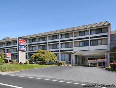 Days Inn By Wyndham College Park Zewnętrze zdjęcie